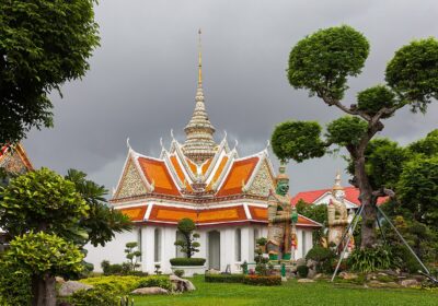 Grand Palace, Wat Pho, and Wat Arun Guided Tour