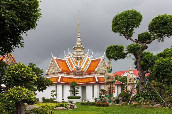 Grand Palace, Wat Pho, and Wat Arun Guided Tour